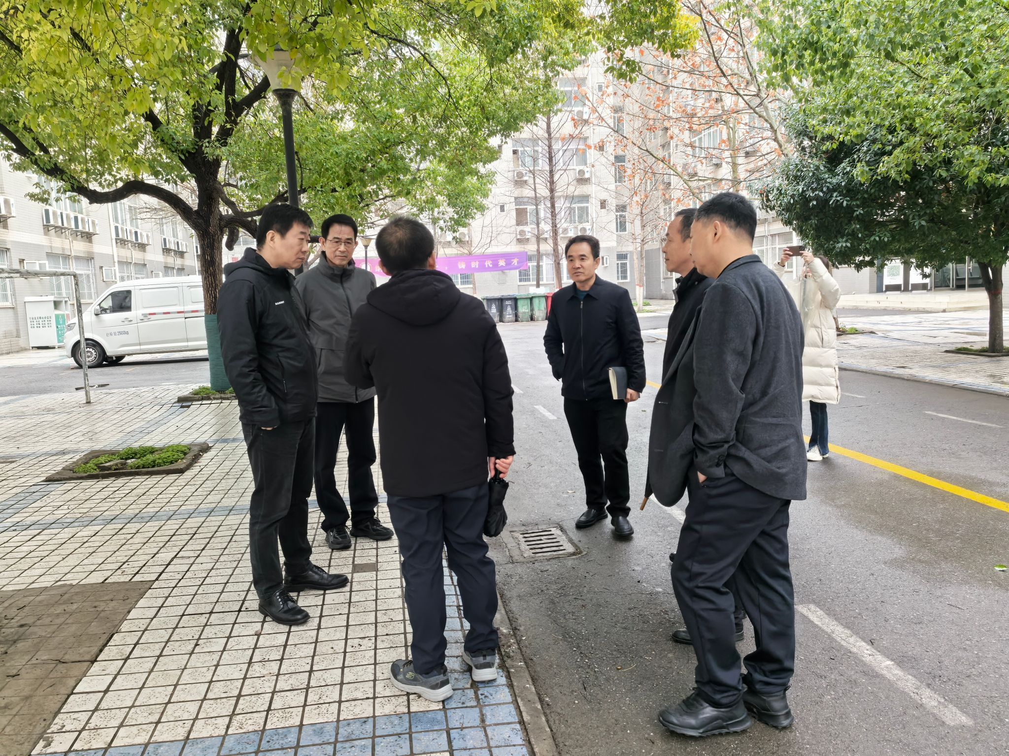 多方聚力确保秦都校区新学期开局平稳